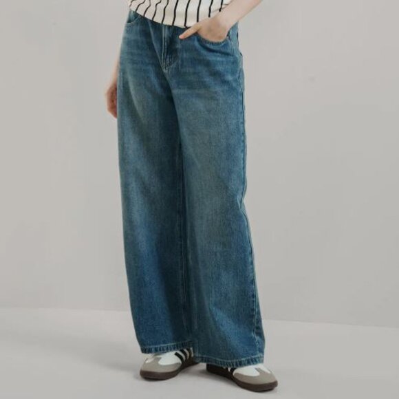 Y2K trending wide leg jeans - NWT - Picture 2 of 7